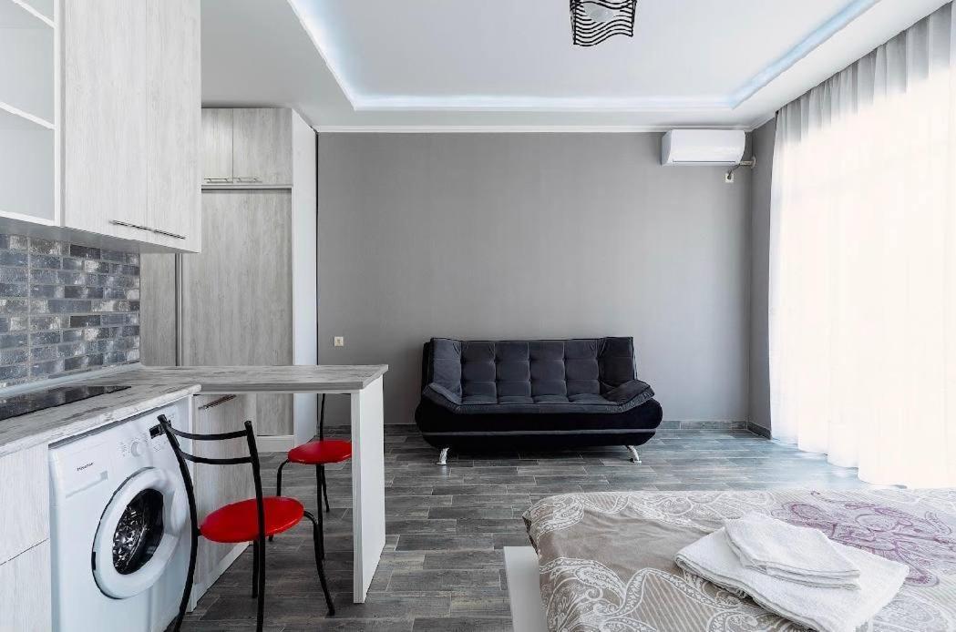 Apartments Kristo Батумі Екстер'єр фото