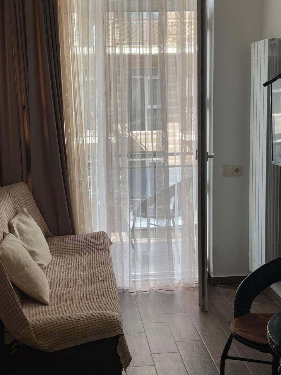 Apartments Kristo Батумі Екстер'єр фото