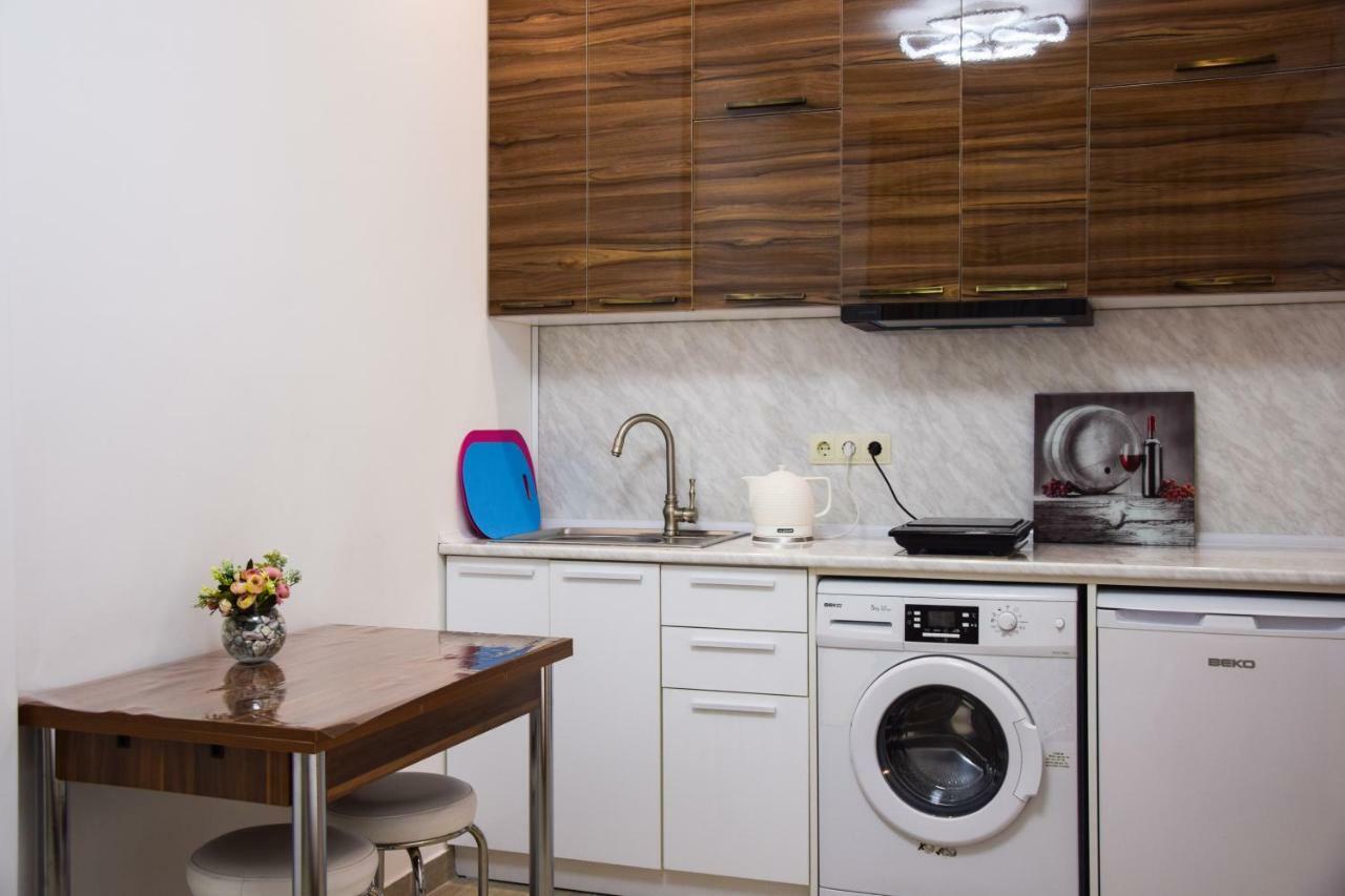 Apartments Kristo Батумі Екстер'єр фото